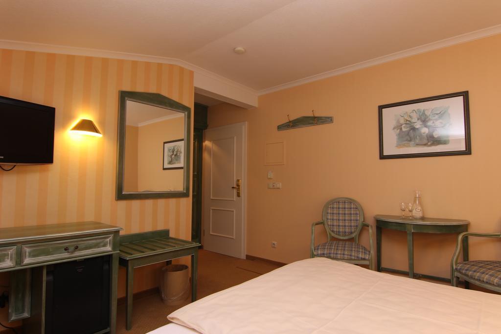 Rabenauer Muehle "Bed & Breakfast" Rum bild